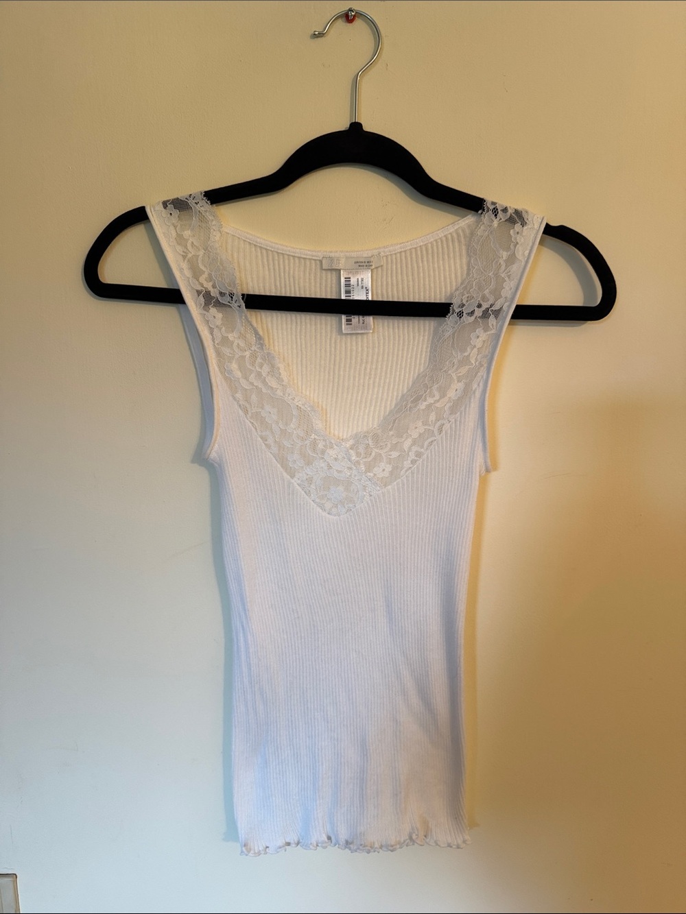 Zara Ribbed Lace Tank Top - Picture 2 of 3